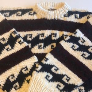 Handmade wool sweater plum, navy+cream pattern